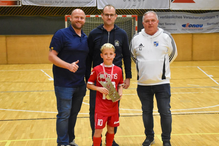 Torschützenkönig: Adam Hertis (NK Aluminij Rot)
